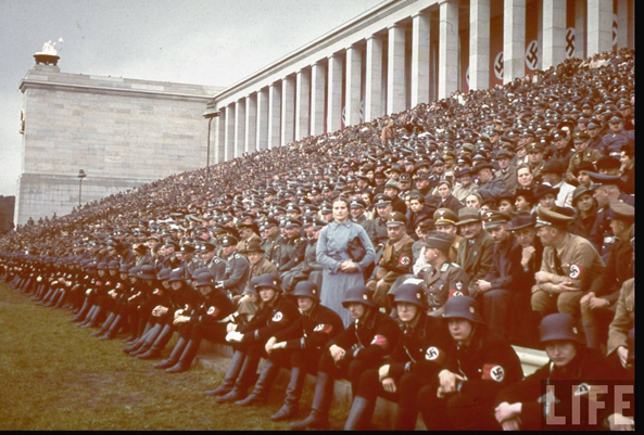 reich2 Public nazi
